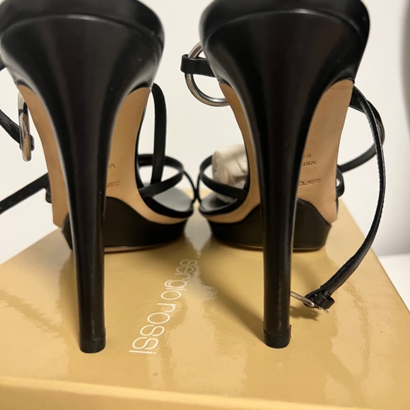 Sergio Rossi Ladies leather shoes NEVER WORN - Picture 6 of 9